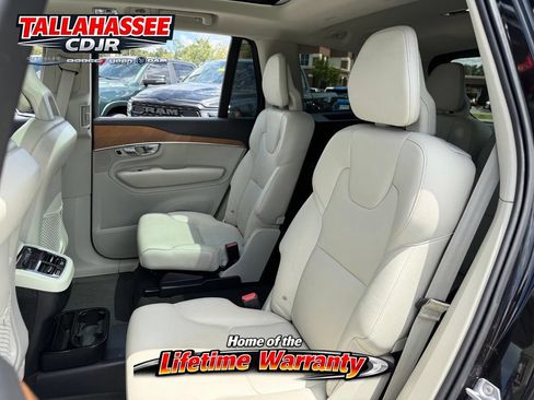 Used 2021 Volvo XC90 T6 Momentum w/ Climate Package AWD/4WD image 31