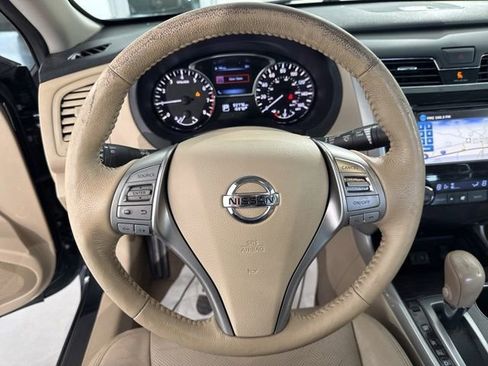 Used 2014 Nissan Altima 2.5 SL w/ Technology Package FWD image 30
