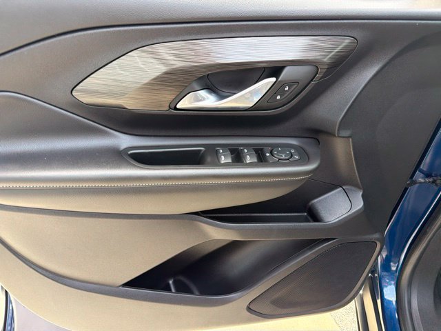 Used 2022 GMC Terrain SLE FWD image 12