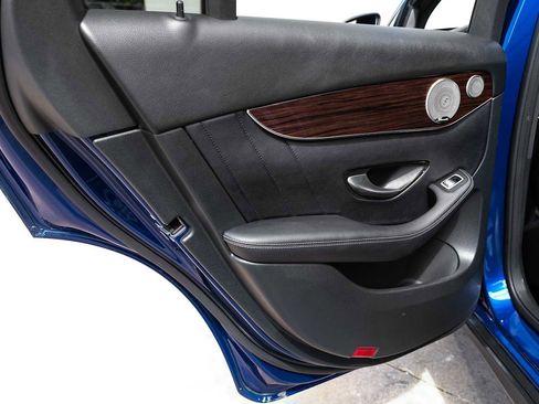 Used 2021 Mercedes-Benz GLC 300 image 50