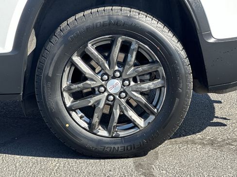 Used 2019 GMC Acadia SLT AWD/4WD image 27