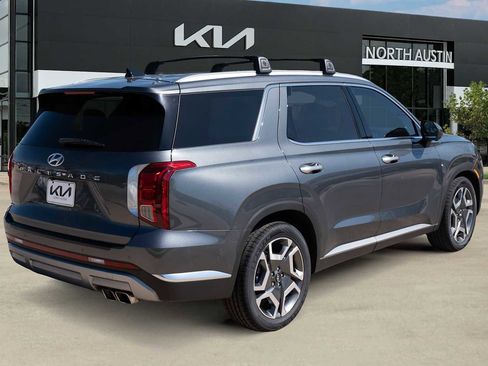 Used 2023 Hyundai Palisade Limited image 6