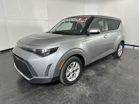 Used 2025 Kia Soul S image 6