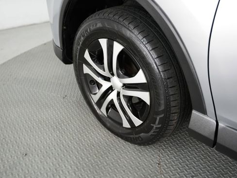 Used 2018 Toyota RAV4 LE w/ All Weather Liner Package FWD image 51