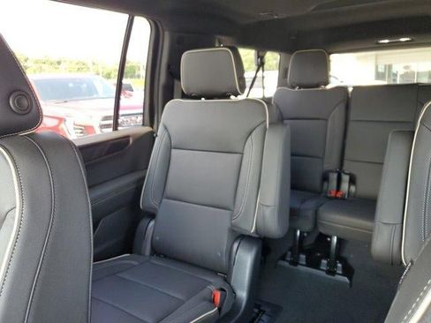 New 2026 GMC Yukon XL Elevation RWD image 8