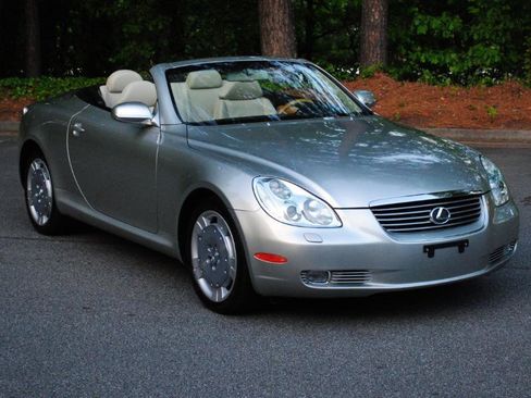 Used 2005 Lexus SC 430 Convertible image 23