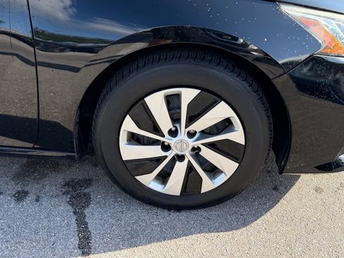 Used 2019 Nissan Altima 2.5 S FWD image 9