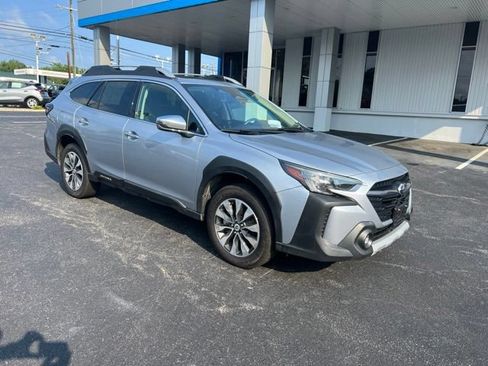 Used 2024 Subaru Outback Touring AWD/4WD image 6