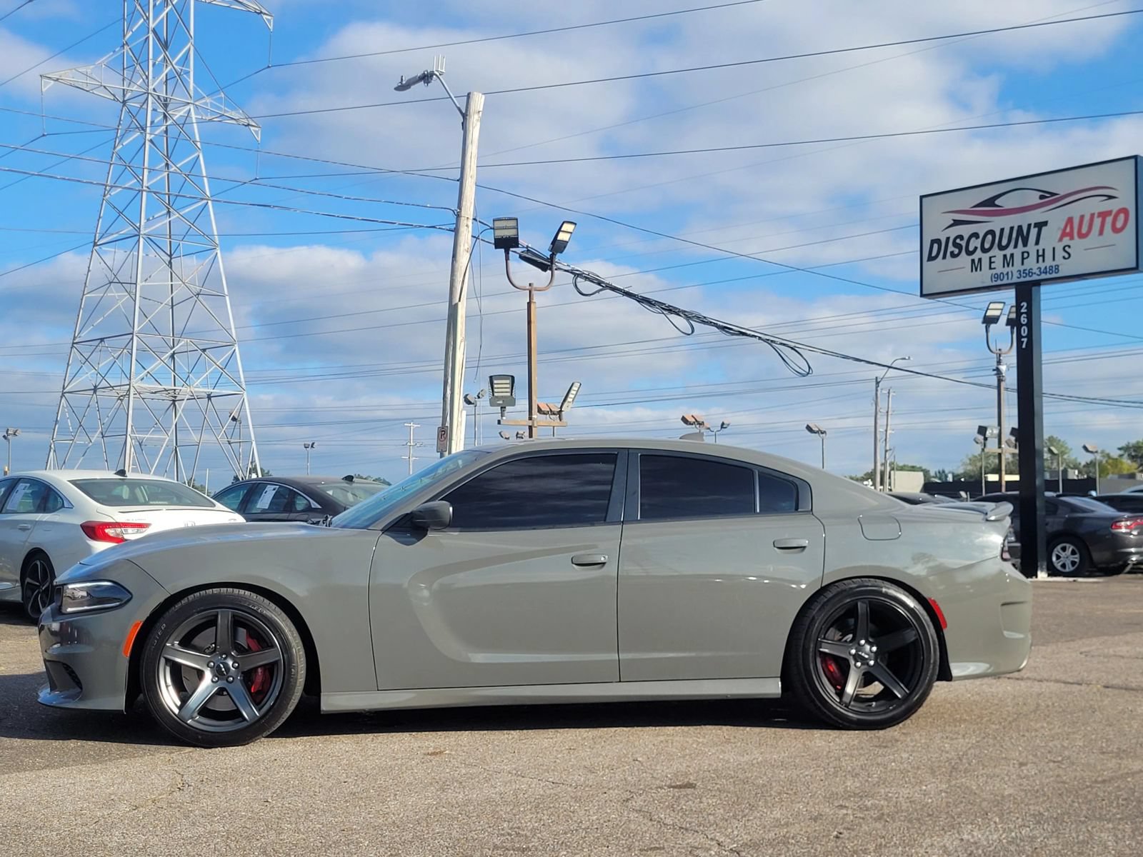 Used 2018 Dodge Charger SRT Hellcat RWD image 7