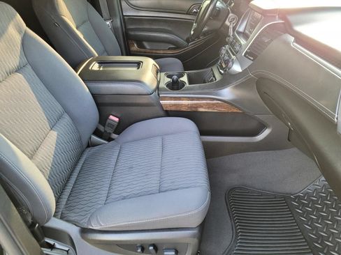 Used 2019 Chevrolet Tahoe LS w/ Enhanced Driver Alert Package AWD/4WD image 10