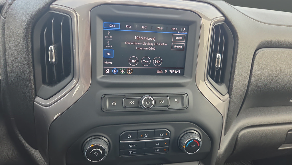 Used 2021 Chevrolet Silverado 1500 Custom Trail Boss w/ Safety Confidence Package AWD/4WD image 14
