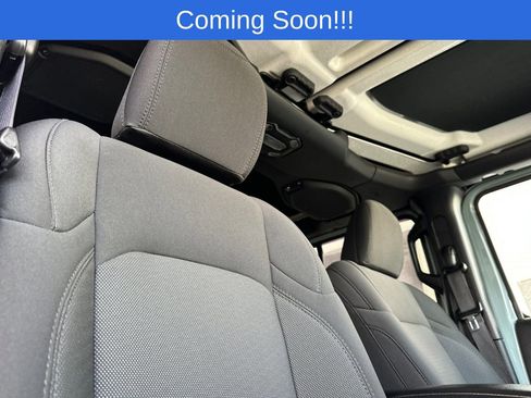 Used 2023 Jeep Wrangler Unlimited w/ Convenience Group image 18