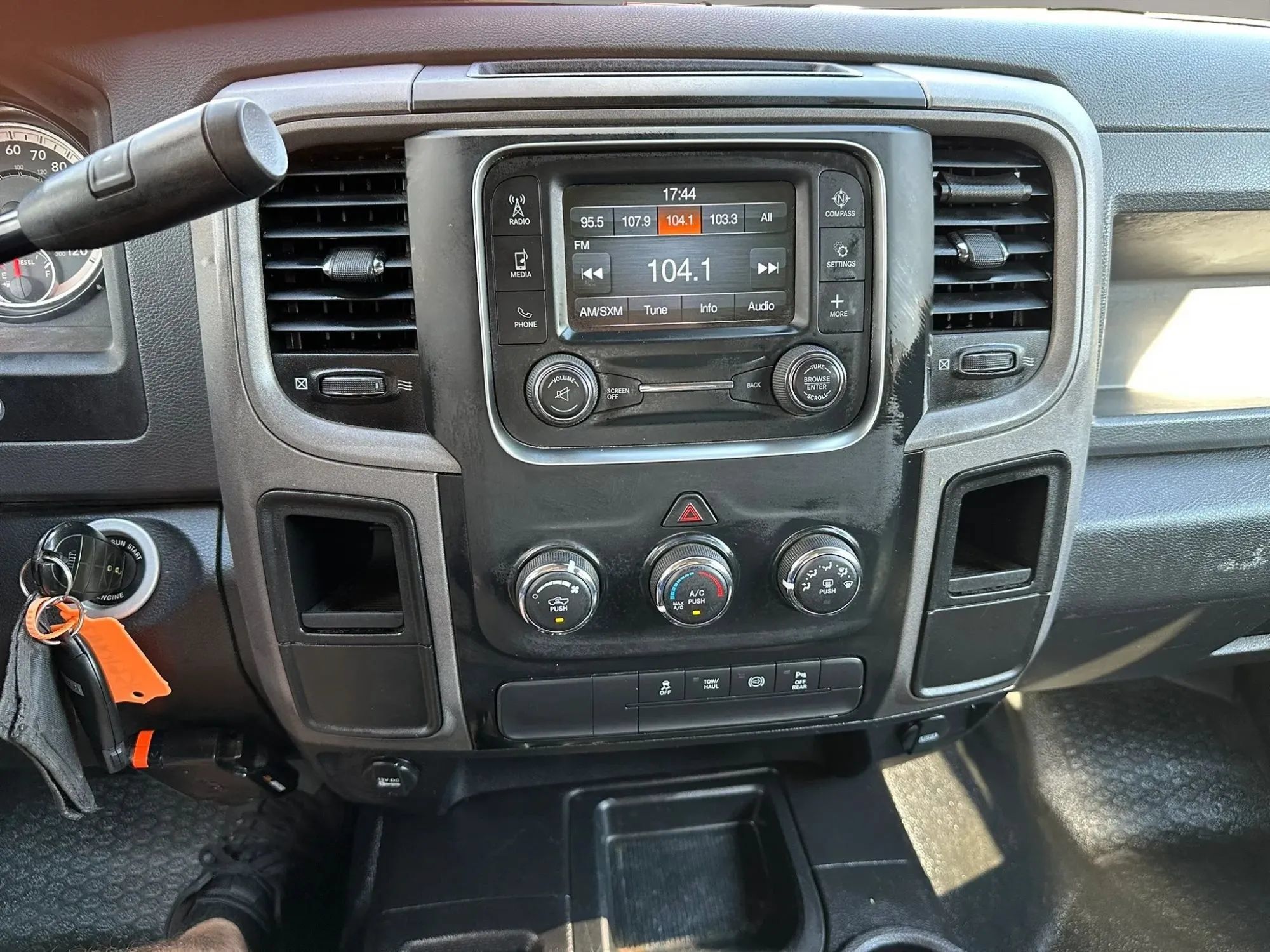 Used 2016 RAM 2500 Tradesman w/ Popular Equipment Group AWD/4WD image 19