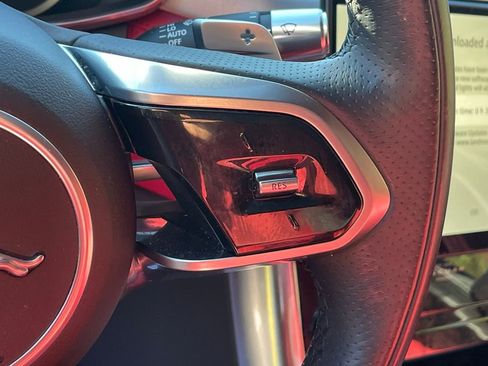 Used 2022 Jaguar XF R-Dynamic SE image 29