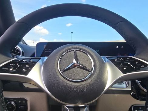 New 2026 Mercedes-Benz GLB 250 4MATIC image 27