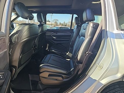 Used 2024 Jeep Grand Cherokee L Limited w/ Luxury Tech Group II image 29