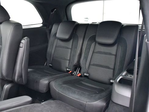 New 2026 Mercedes-Benz GLS 63 AMG 4MATIC image 19