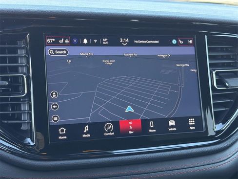 Used 2024 Dodge Durango GT image 11