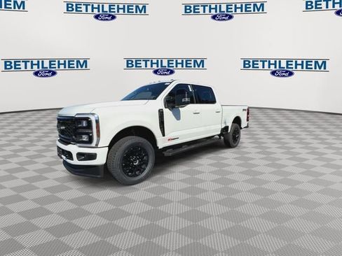 New 2026 Ford F250 Lariat w/ Black Appearance Package image 4