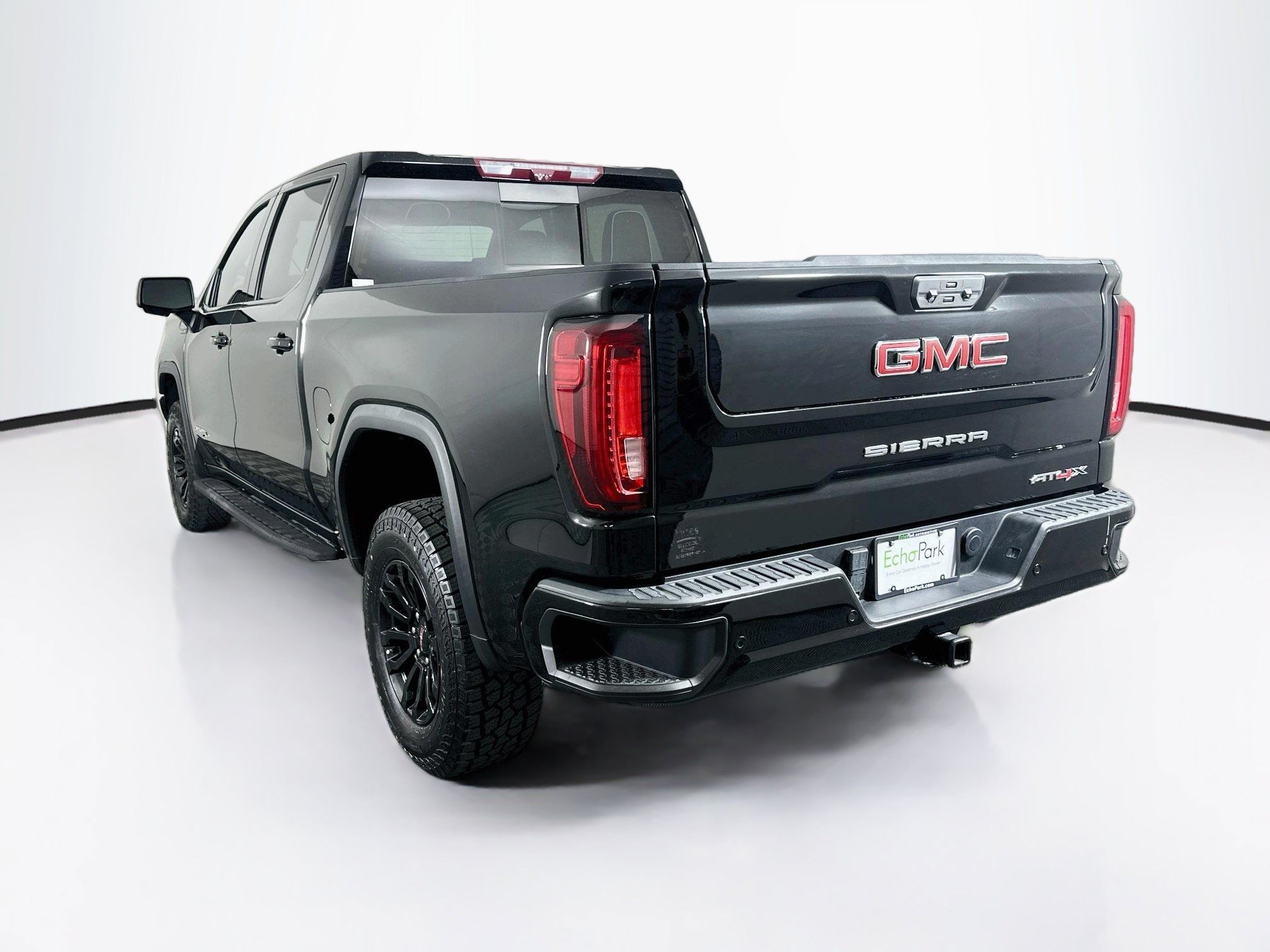Used 2023 GMC Sierra 1500 AT4X AWD/4WD image 5