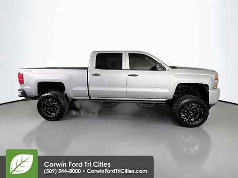 Used 2015 Chevrolet Silverado 2500 LT AWD/4WD image 17