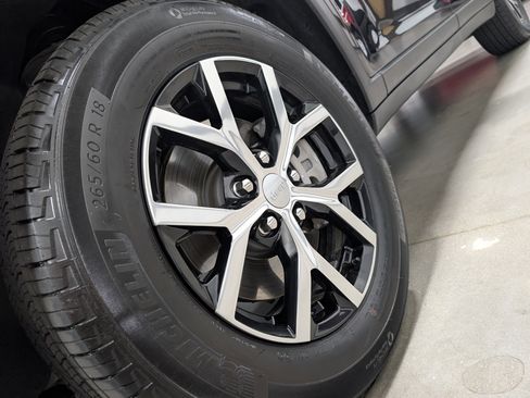 Used 2024 Jeep Grand Cherokee L Limited w/ Trailer Tow Package image 8