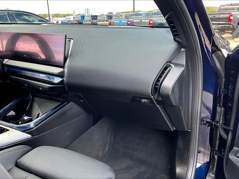 Used 2025 BMW X3 xDrive30i w/ Premium Package image 18