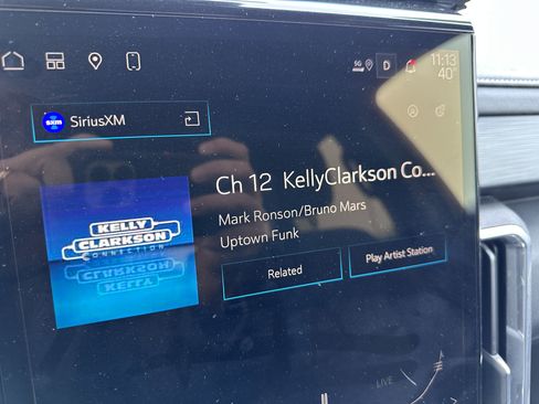 Used 2025 GMC Acadia Elevation image 21