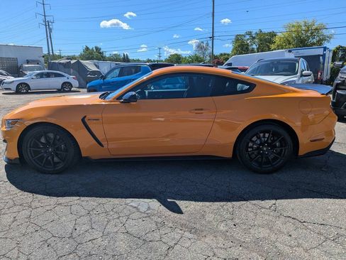 Used 2018 Ford Mustang Shelby GT350 w/ Electronics Package RWD image 4