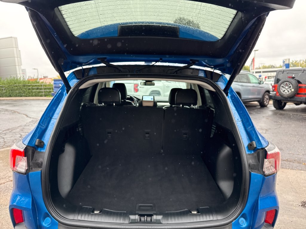 Used 2021 Ford Escape Titanium AWD/4WD image 7