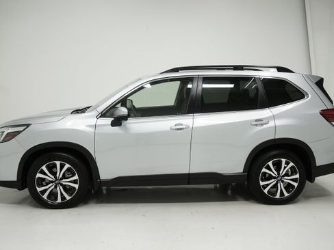 Used 2019 Subaru Forester Limited w/ Popular Package #3 image 7