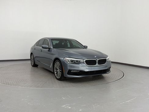 Used 2018 BMW 530e RWD image 7