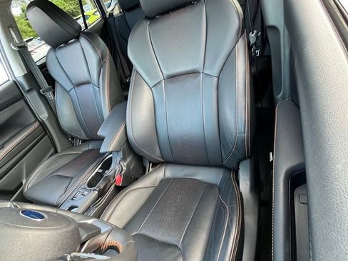 Used 2023 Subaru Crosstrek 2.5i Limited w/ Moonroof Package image 18