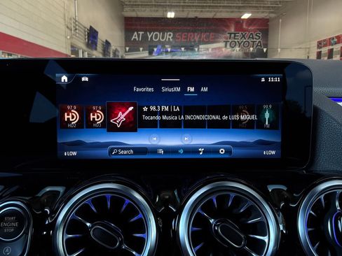 Used 2025 Mercedes-Benz GLA 250 image 34