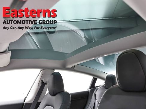 Used 2023 Tesla Model 3 Standard Range image 29