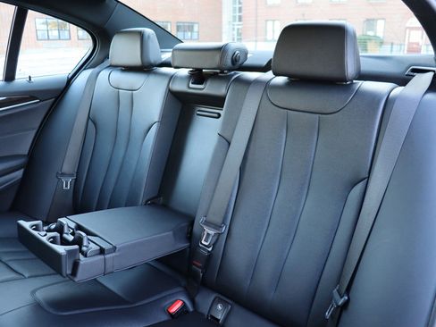 Used 2020 BMW 530i xDrive image 15