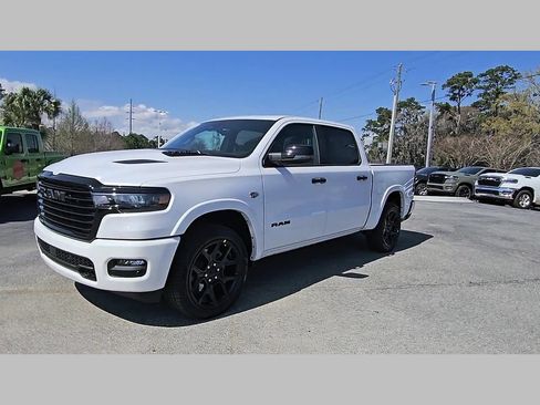 New 2026 RAM 1500 Laramie w/ Night Edition AWD/4WD image 39