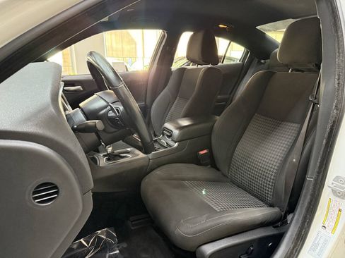 Used 2018 Dodge Charger GT AWD/4WD image 9