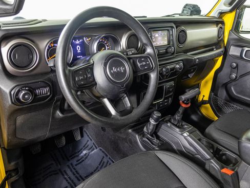 Used 2021 Jeep Wrangler Sport AWD/4WD image 5