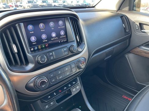 Used 2019 GMC Canyon Denali image 21