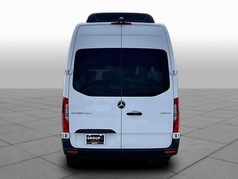 Certified 2025 Mercedes-Benz Sprinter 2500 image 5