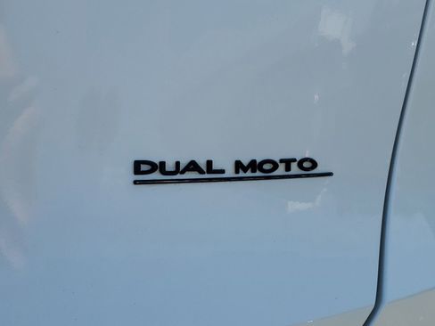 Used 2025 Tesla Model Y Long Range image 7