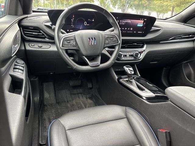 Used 2024 Buick Envista Sport Touring w/ Convenience I Package FWD image 18