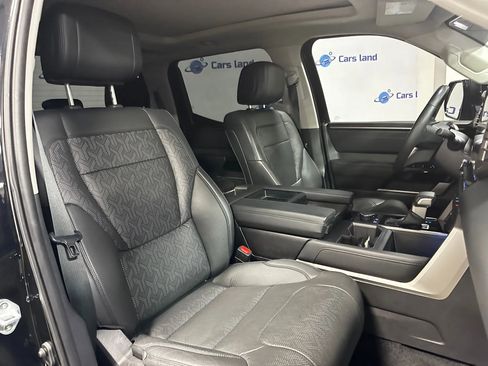 Used 2024 Toyota Tundra Limited image 24