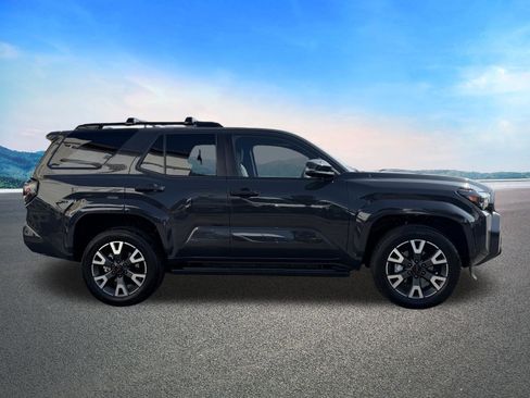 Used 2025 Toyota 4Runner TRD Sport Premium AWD/4WD image 12