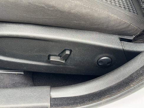 Used 2022 Dodge Charger GT image 28