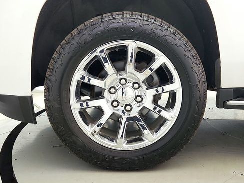 Used 2018 GMC Yukon XL Denali AWD/4WD image 39