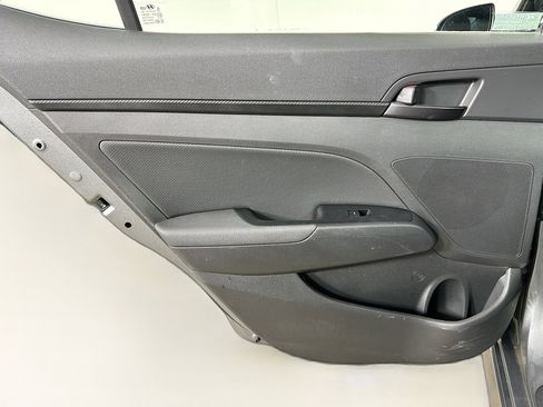 Used 2018 Hyundai Elantra Sport FWD image 27
