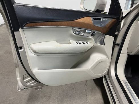 Used 2017 Volvo XC90 T6 Inscription w/ Vision Package AWD/4WD image 24