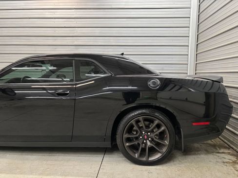 Used 2021 Dodge Challenger R/T Scat Pack RWD image 5